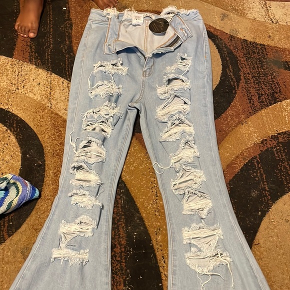 Stylish blue distress jeans size 15 with great stretch - Picture 1 of 2